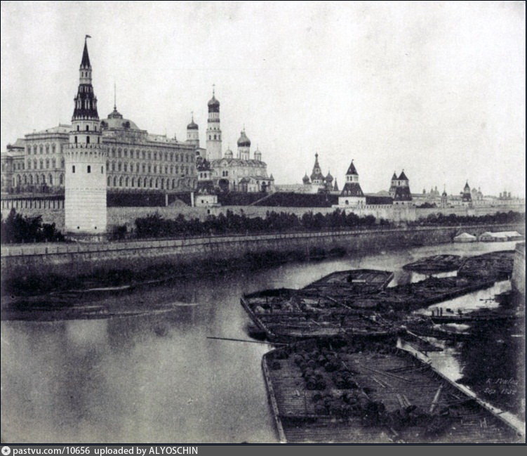 Самая старая фотография Кремля