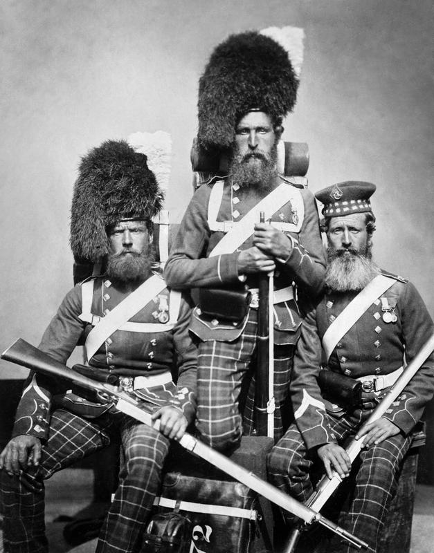 Солдаты 72-го Хайлендского полка, воевавшие в Крыму. Великобритания. 1856 год.jpg
