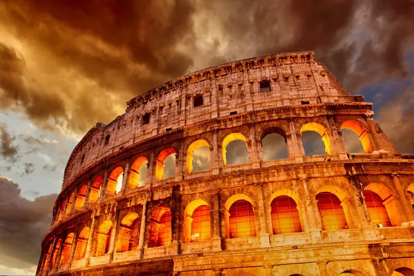 Колизей в Риме — стоковое фото