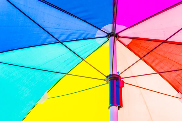 Цвет зонтик — стоковое фото