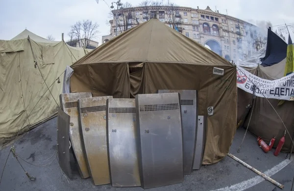 Военный лагерь на улице Киева — стоковое фото