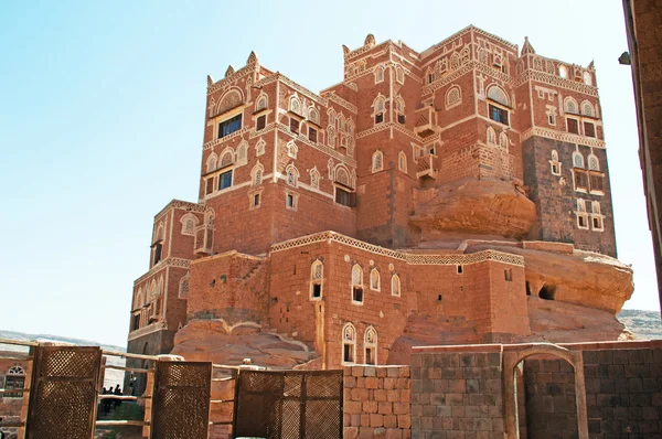 Дар Аль Хаджар, Дар Аль-Хаджар, рок дворец, Королевский дворец, знаковых символов, Йемен — стоковое фото
