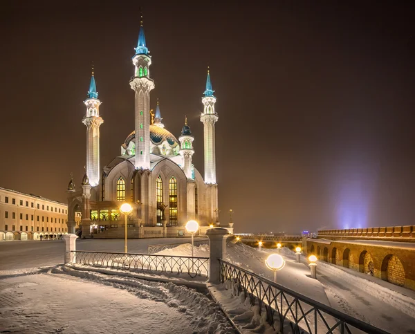 Ночь мечеть — стоковое фото