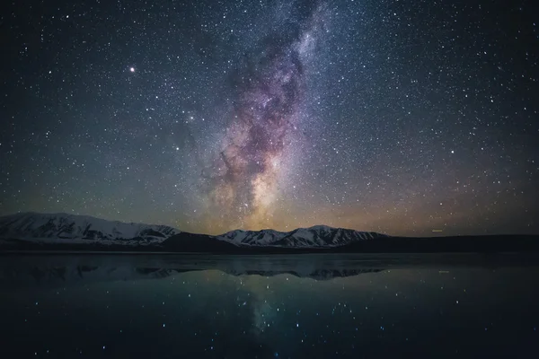 Галактики Млечный путь с звездами — стоковое фото