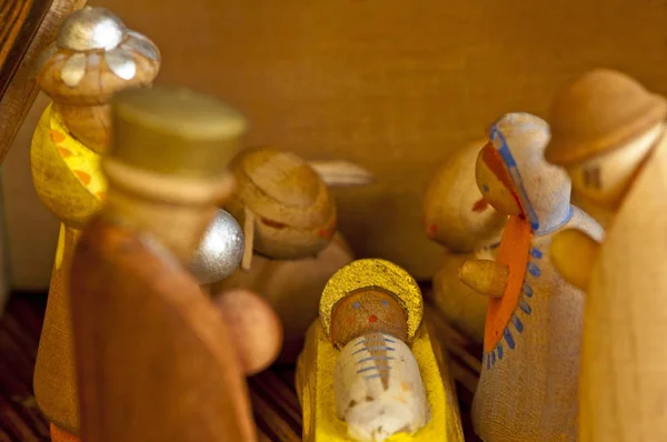 Christmas Nativity Scene Wooden Figures Concept — стоковое фото