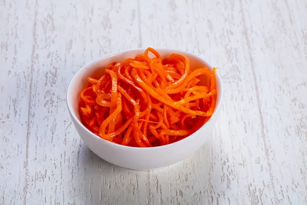 Аппетитная Пряный Корейский Морковный Салат — стоковое фото