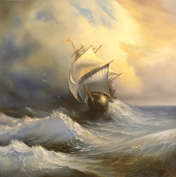 Древнее парусное судно в бурном море — стоковое фото