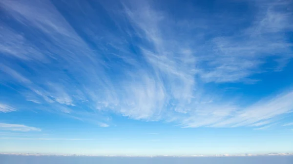 Красивая перистые облака — стоковое фото