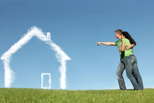 Новое понятие покупателей дома для ипотеки, внутреннего займа — стоковое фото