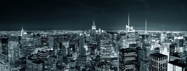 Нью-Йорк манхэттенский горизонт ночью — стоковое фото