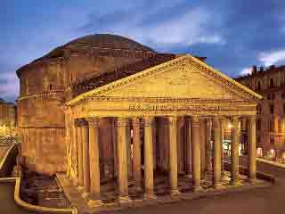 Пантеон (храм всех богов) в Риме.