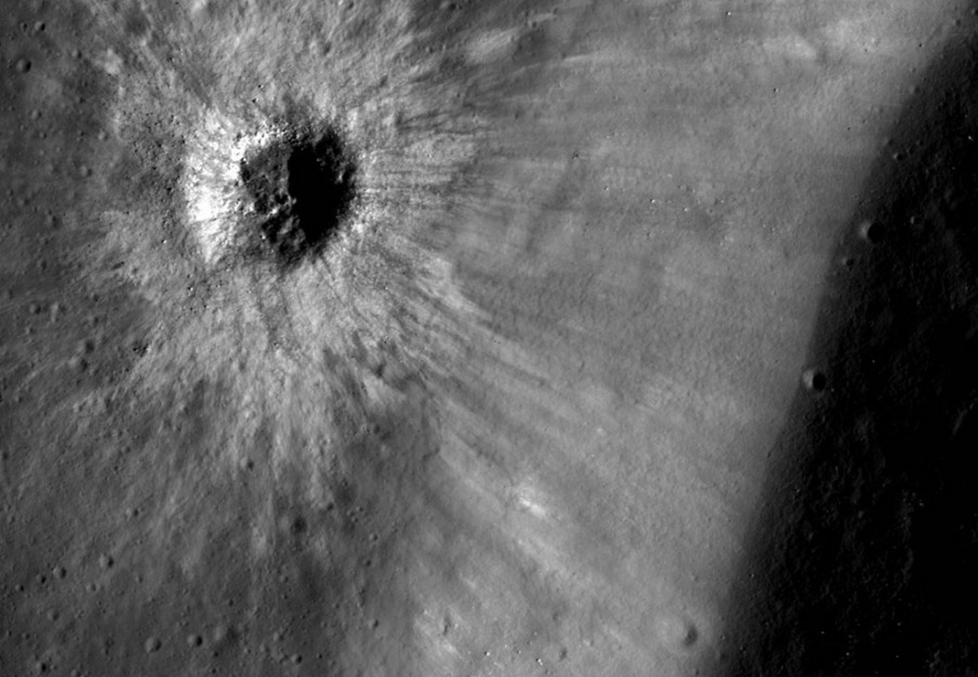 кратер на Луне