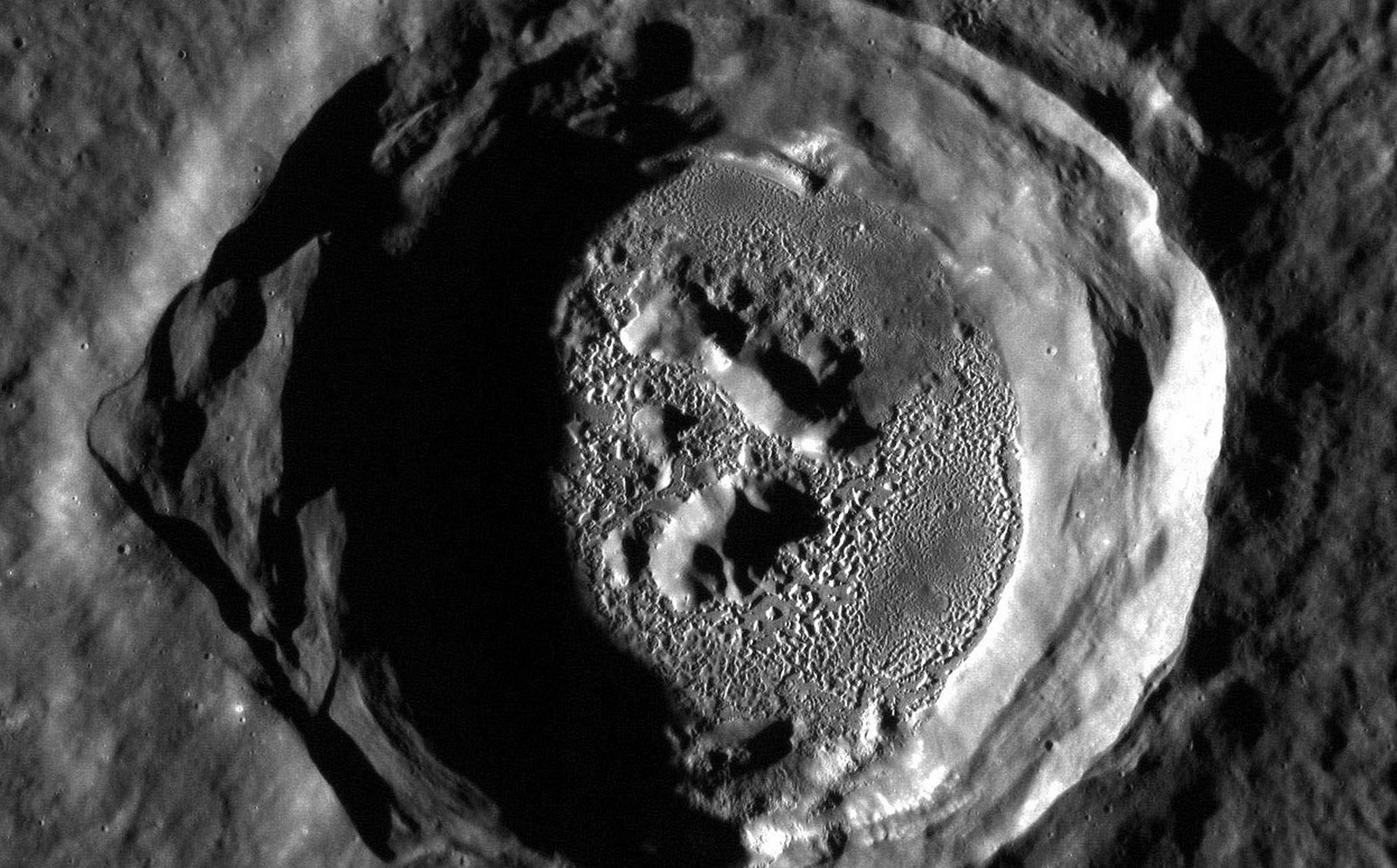 впадины на поверхности Меркурия