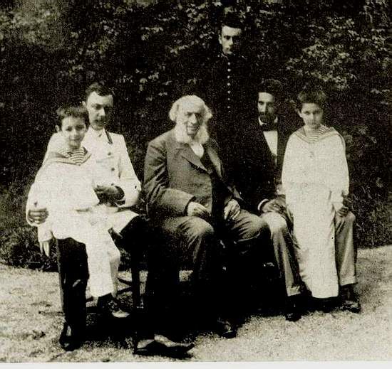 Айвазовский с внуками