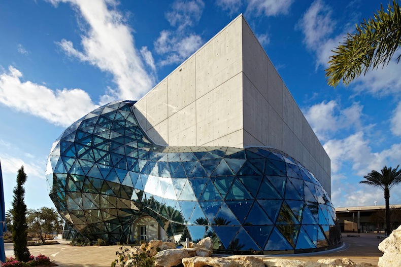 музея Сальвадора Дали во Флориде The Dali Museum