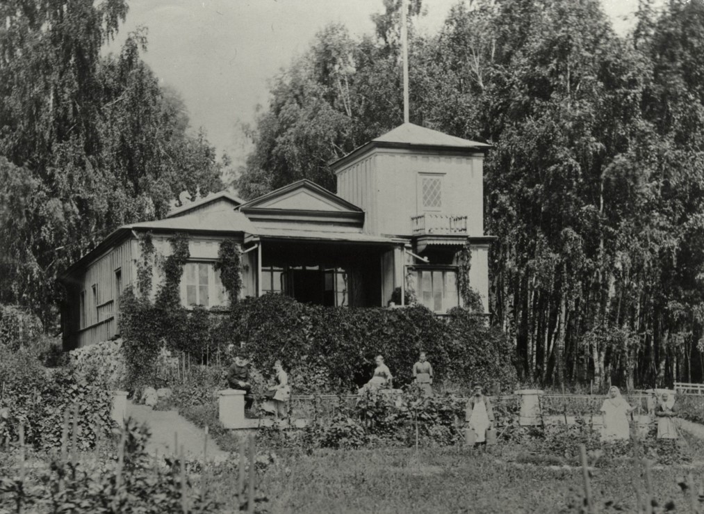Д.А. Ровинский на даче на реке Сетунь. Фотография. 1880-1890-е. ОР ГМИИ