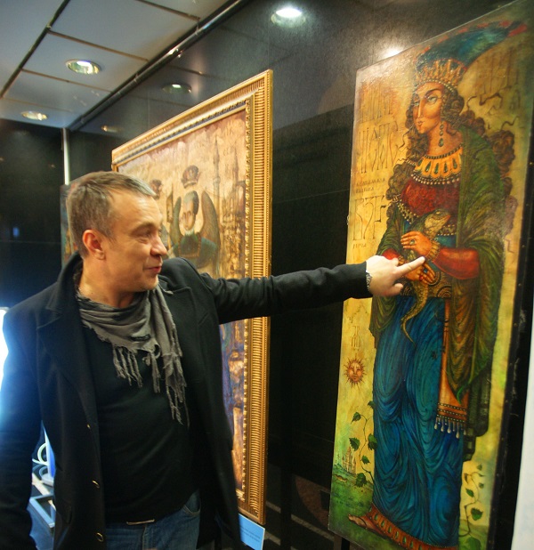 Художник Валерий Миронов на своей выставке в галерее "Актер"