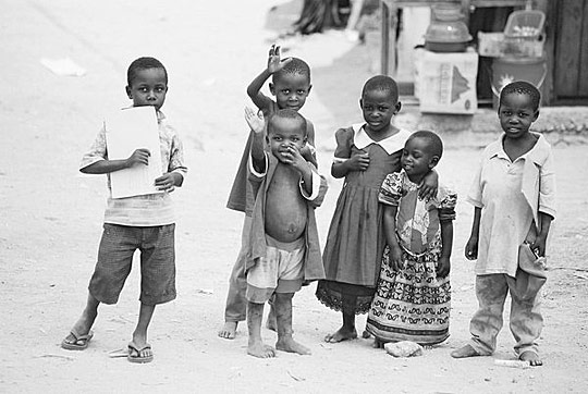 Счастливые дети Африки