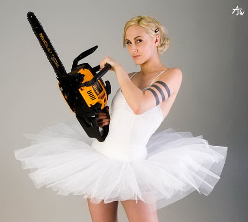 hottie_with_chainsaw_by_alanwebber.jpg