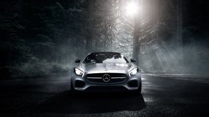 Превью обои mercedes-benz, amg, gt s, 2016, серебристый, лес, ночь, вид спереди