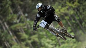 Превью обои велосипед, полет, велоспорт, downhill