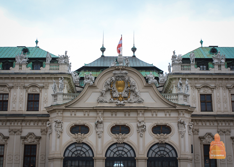 Фасад одного из дворцов в Вене
