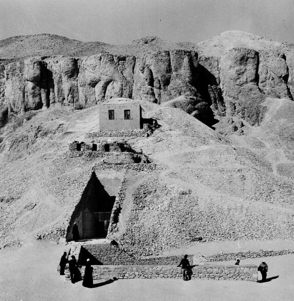 Вход в гробницу. 1950