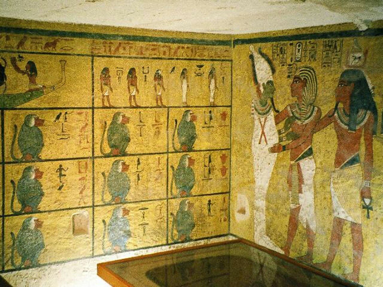 Роспись гробницы Тутанхамона с изображением бога Осириса
