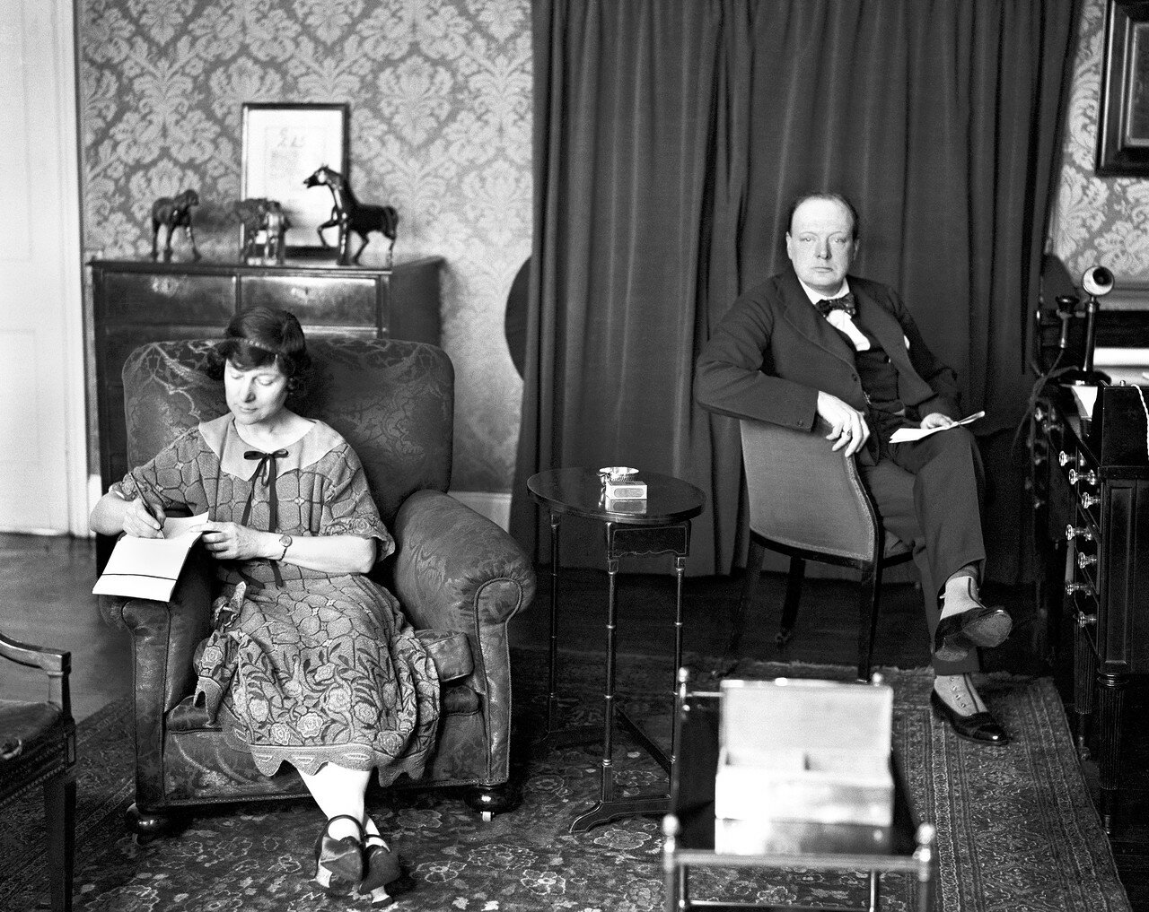 1923. Черчилль в своем домена Сассекс-сквер, Лондон