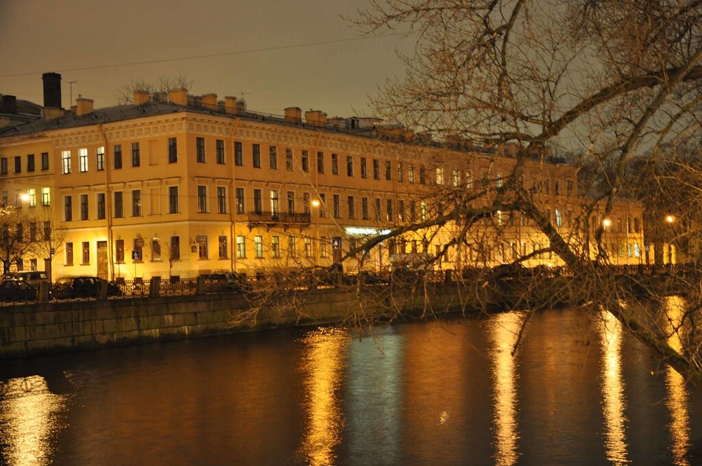 Фото вечернего Санкт-Петербурга, Театральная площадь