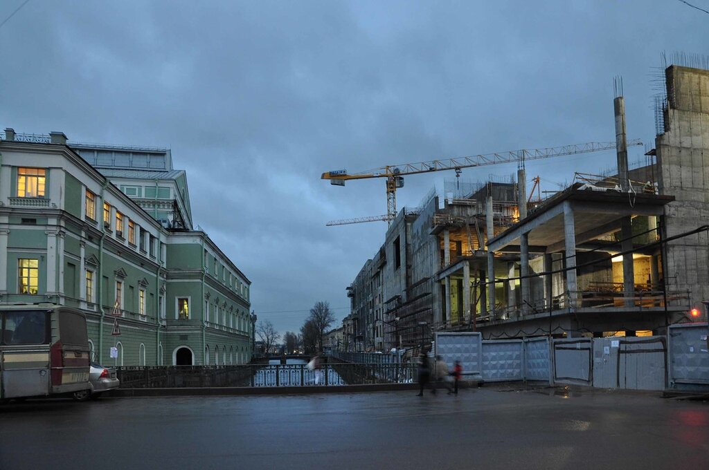 Фото вечернего Санкт-Петербурга, Театральная площадь