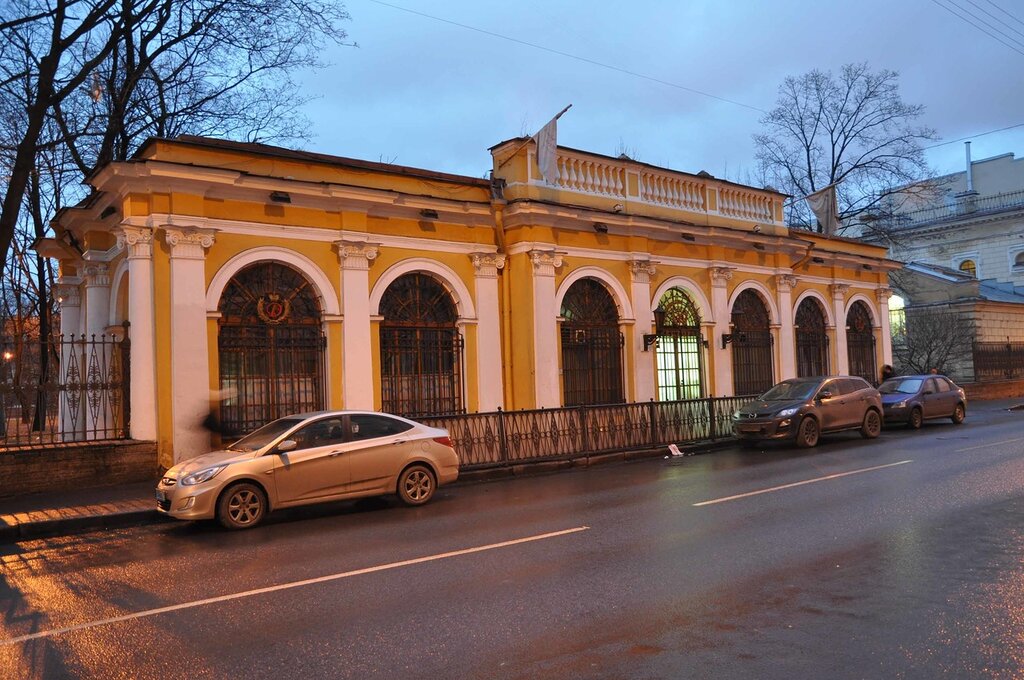 Фото вечернего Санкт-Петербурга, Театральная площадь