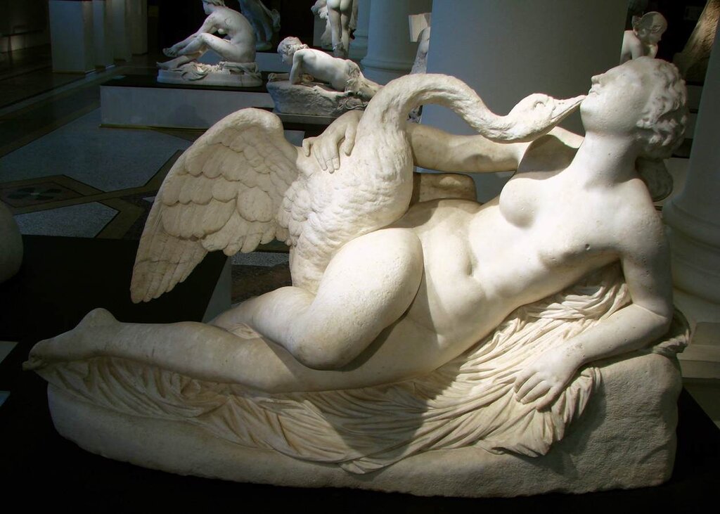 Leda and the Swanby AUGUSTE CLÉSINGER
