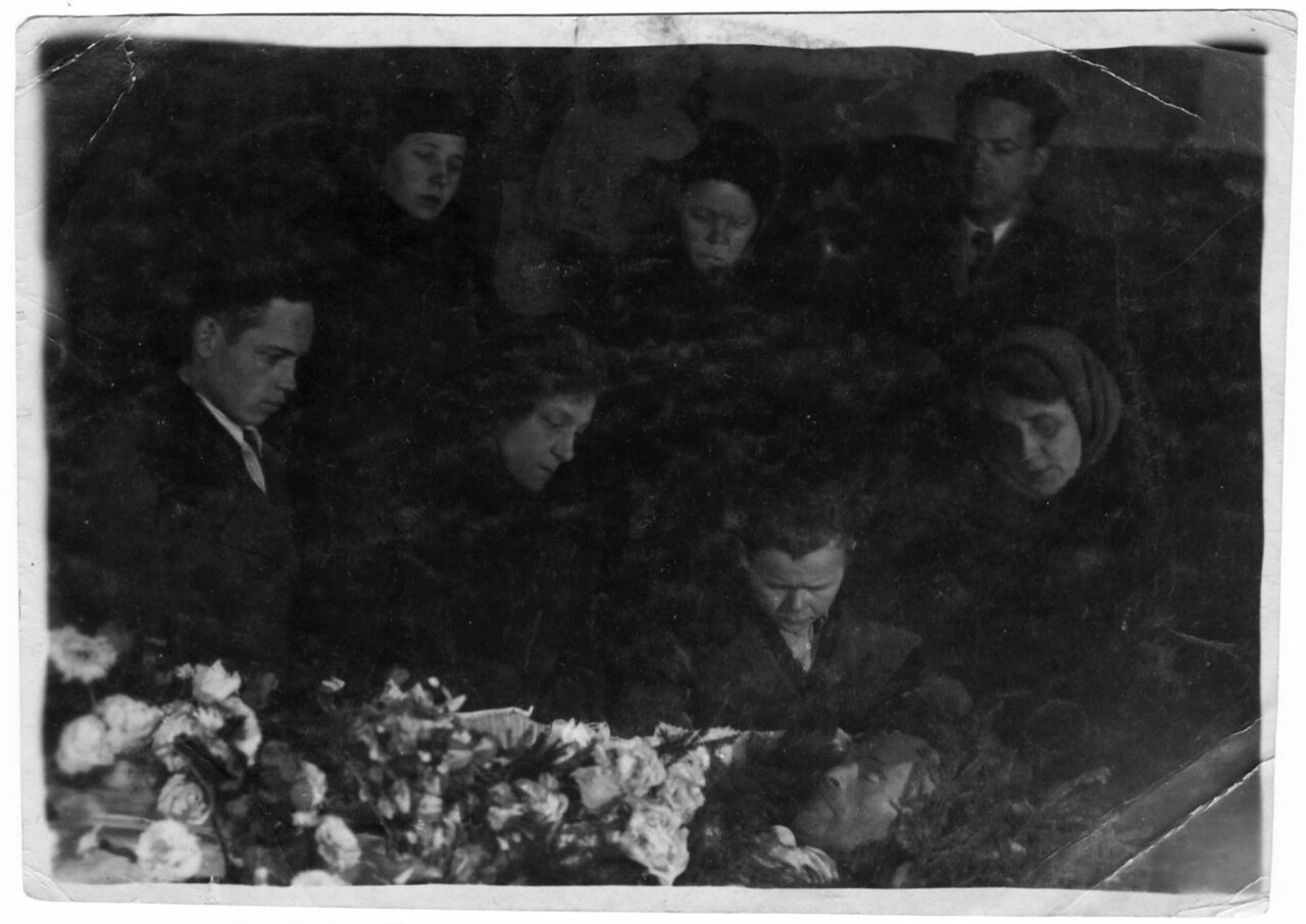 Похороны Леонида Васильевича