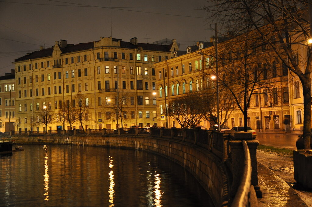 Фото вечернего Санкт-Петербурга, Театральная площадь