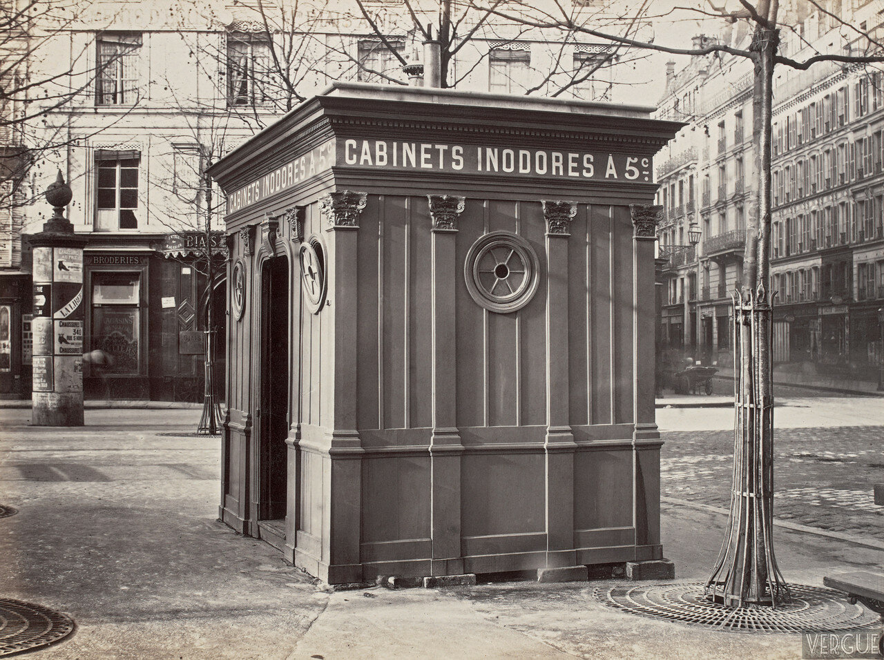 1875. Общественный туалет. Сен-Сюльпис
