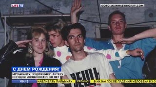 Художник и музыкант Сергей "Африка" Бугаев в студии LIFE78