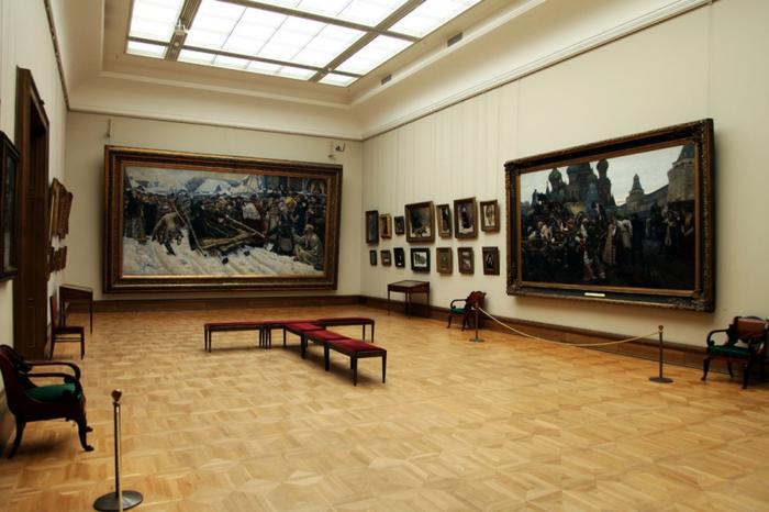 Зал Третьяковской галереи