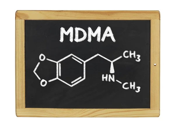 Химическая формула МДМА на доске — стоковое фото