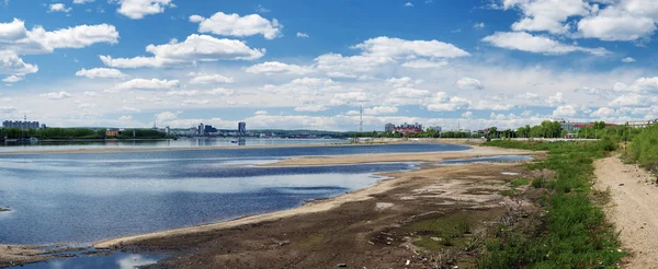 Панорама реки Амур и города Хэйхэ и Благовещенск — стоковое фото