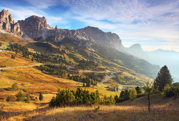 Красивый летний пейзаж в горах. Восход - Италия alp — стоковое фото