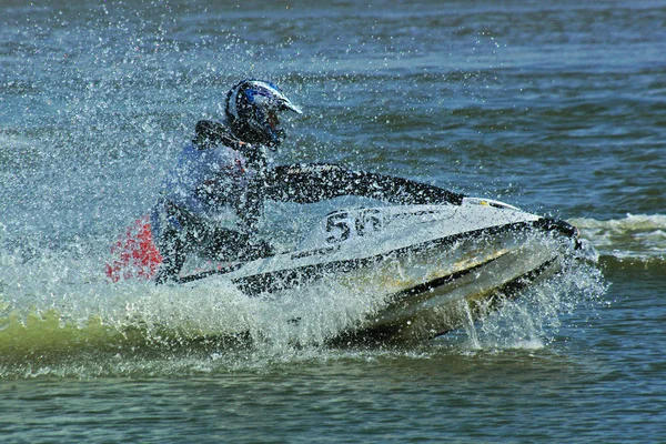 Езда jetski Лицензионные Стоковые Фото