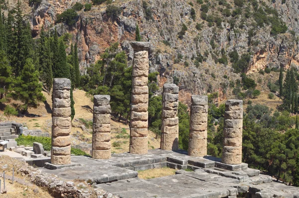 Храм Аполлона в Delphi археологических раскопок в Греции Лицензионные Стоковые Фото