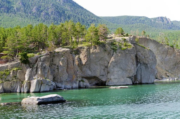 Каменистый берег в Sandy Bay. Озеро Байкал Лицензионные Стоковые Изображения