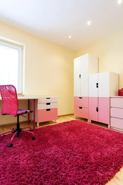 Хорошая Розовая комната для девочек — стоковое фото