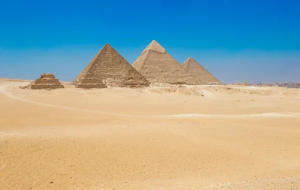 Пирамиды Гизы в Каире, Египет — стоковое фото
