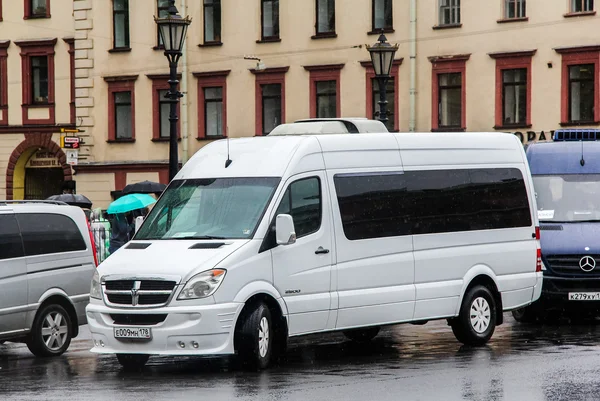 Шины Dodge Sprinter — стоковое фото