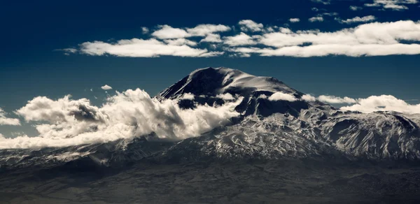 Вершины горы Арарат — стоковое фото