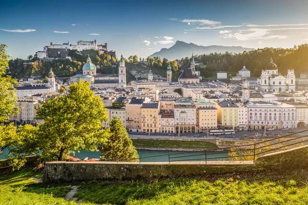 Исторический город Зальцбург на закате в, salzburger земля, Австрия — стоковое фото