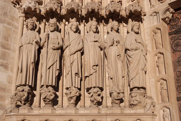 Апостолов, Нотр-Дам де Пари — стоковое фото
